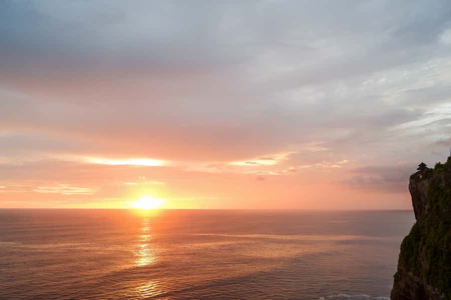 Bali Sunset: Uluwatu Temple, Kecak Dance and Jimbaran Bay - Logistics That Actually Matter: Pickup Timing and Road Reality