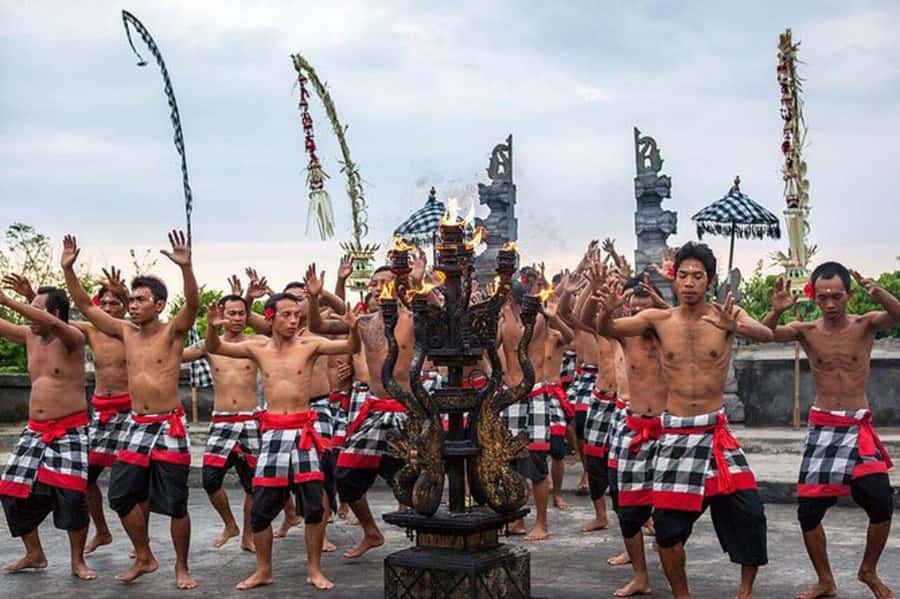 Bali: Sunset Uluwatu Temple & Kecak Fire Dance Private Tour - My booking advice: should you choose this Uluwatu sunset tour?