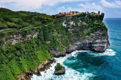 Bali : Tanah Lot, Padang-Padang & Sunset Uluwatu Temple - Pickup, Timing, and Getting to Your Stops Smoothly