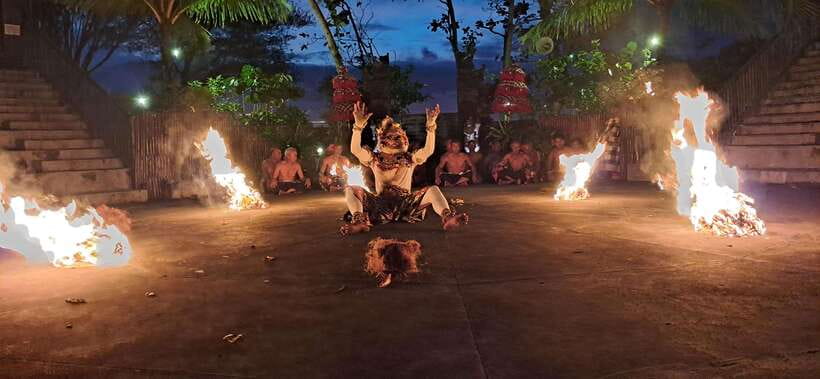 Bali: Tanah Lot Temple Sunset Kecak & Fire Dance Show Ticket - What to Bring (So the Evening Stays Comfortable)