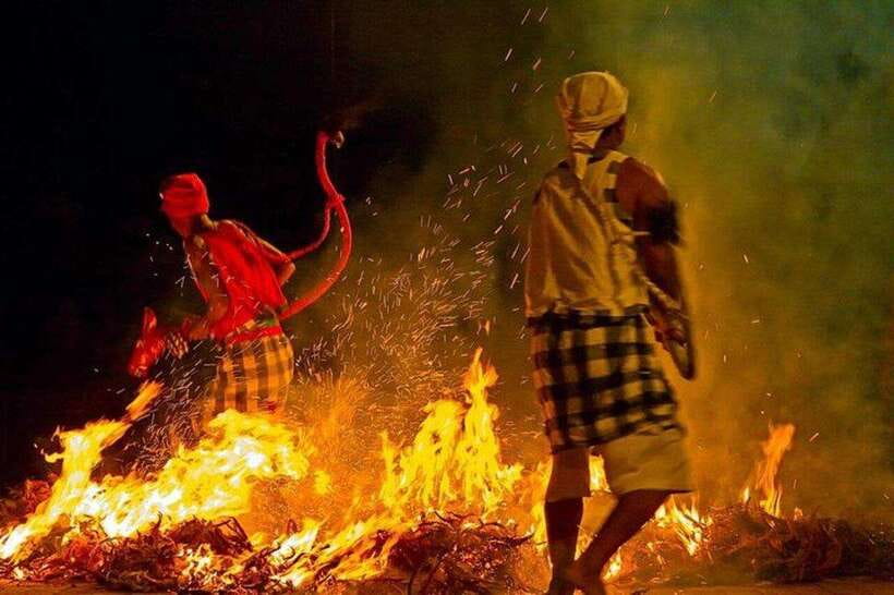 Bali: Tanah Lot Temple Sunset Kecak & Fire Dance Show Ticket - De Jukung Resto & Bar: Your Ticket Check-In Start Point