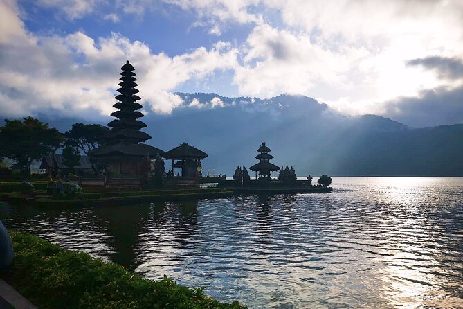 Bali Tanah Lot, Ulun Danu Beratan & Jatiluwih Rice Terrace - Optional Add-ons: Waterfall and an Extra Photo Stop