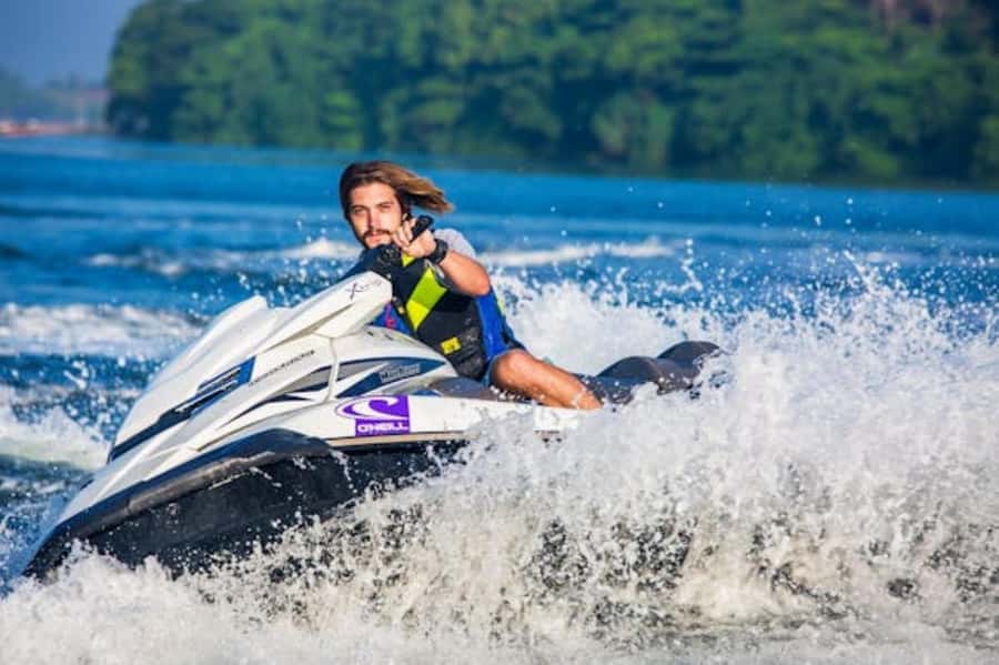 Bali: Tanjung Benoa Jet Ski or Sea walker Adventure - Facilities you get: towel, shower, locker, and insurance