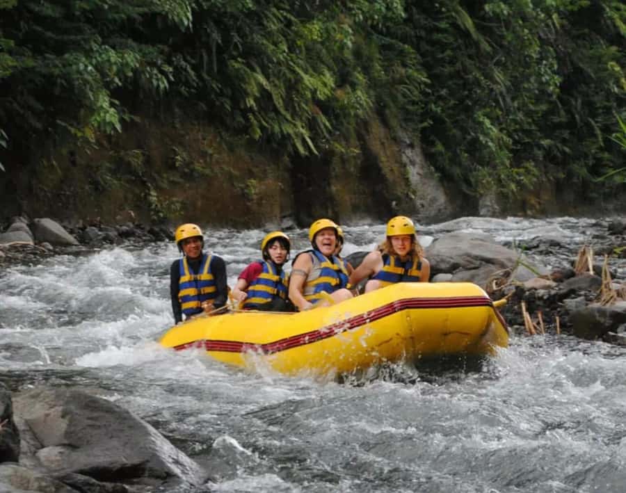 Bali: Telaga Waja River Rafting Small-Group Tour with Lunch - Lunch after rafting: when food becomes part of the safety plan