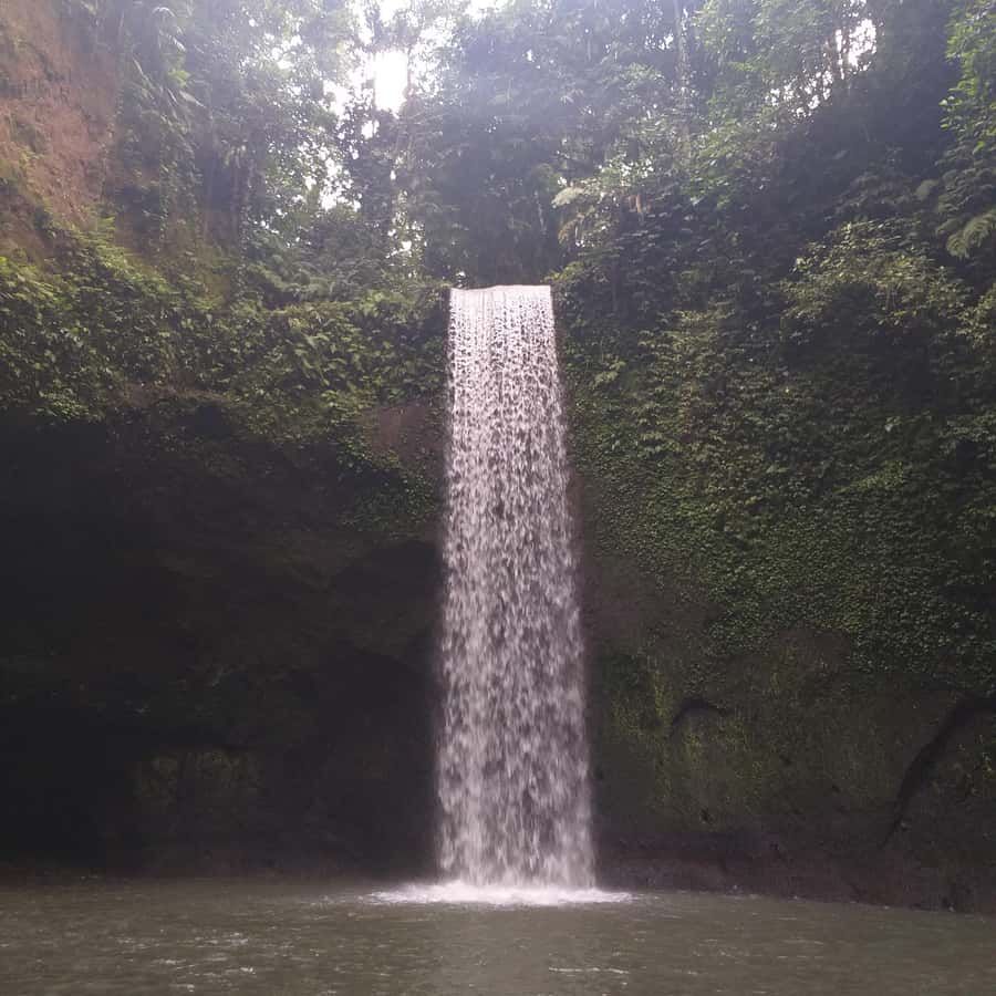 Bali: Tibumana, Tukad Cepung, Kanto Lampo, & Tegenungan Tour - What to Pack: Shoes, Water Protection, and the No-Swimming Reality