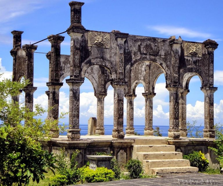 Bali: Tirta Gangga, Taman Ujung and Cepung Waterfall Trip - Private transport and guides: The difference-maker on a 9-hour day
