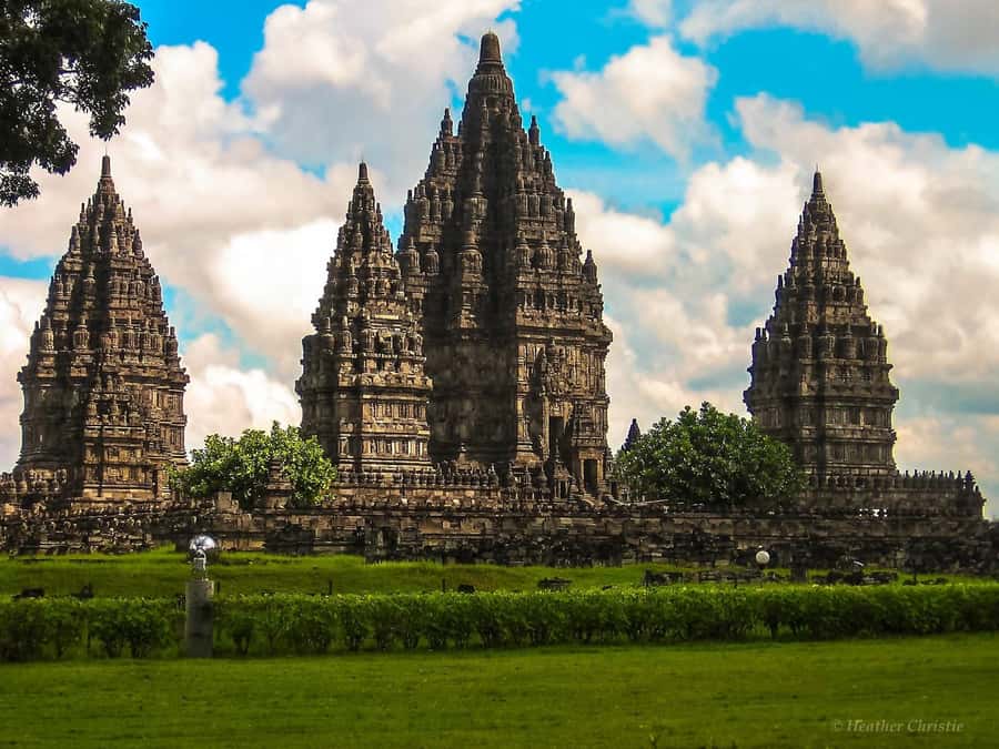Bali to Yogya: Bromo, Ijen, Tumpak sewu, Prambanan,Borobudur - Who this tour suits best