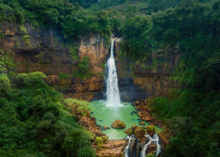 Bali: Top Highlights Private Full-Day Tour from Hotel - Beyond the big hits: Batuan Temple, optional silver crafts, and Ubud Art Market