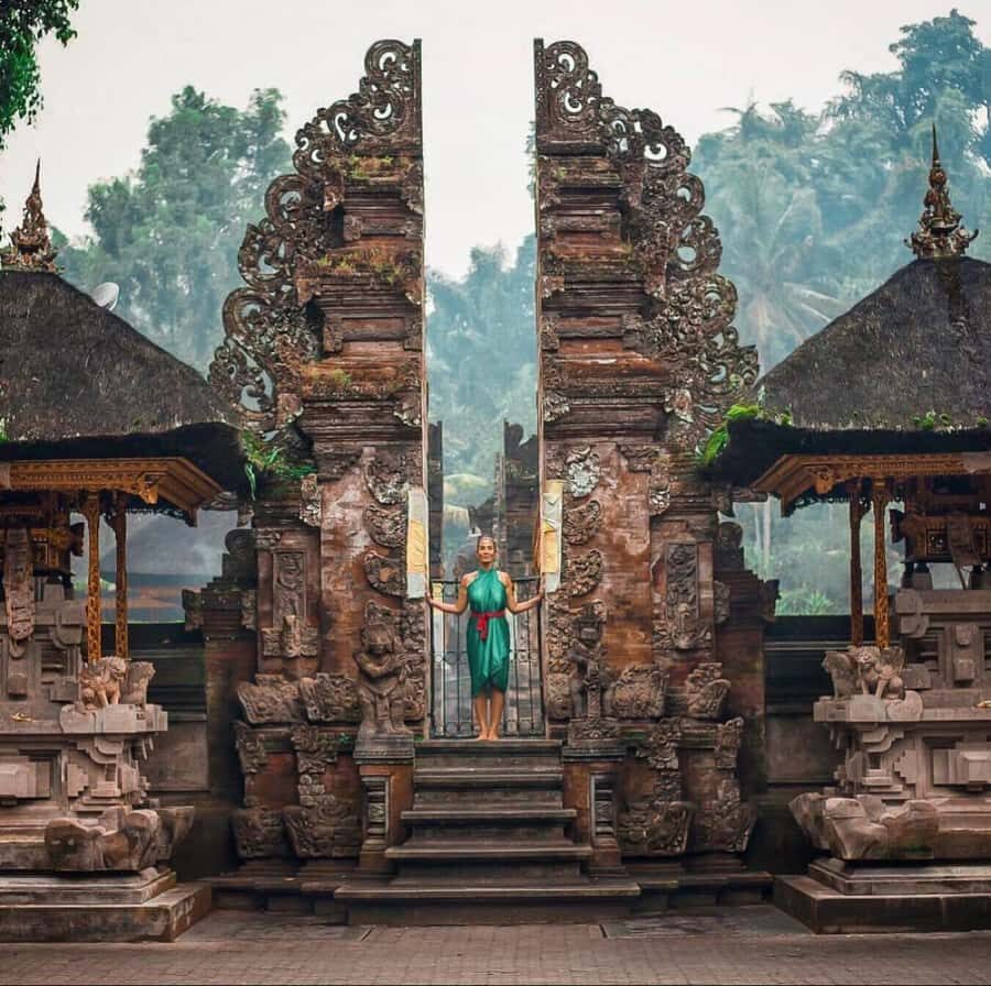 Bali Top's 3 Waterfalls - Temple And Rice Terrace - Kanto Lampo Waterfall: Up Close, Cool Break, and Photo Time