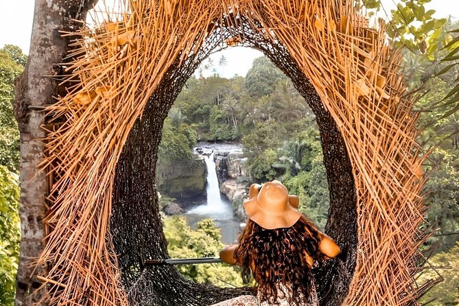 Bali Tour : Tegenungan - Tukad Cepung - Kanto Lampo - Tibumana Waterfall - Stop 1: Tukad Cepung Waterfall and Its Cave-Like Light Effect