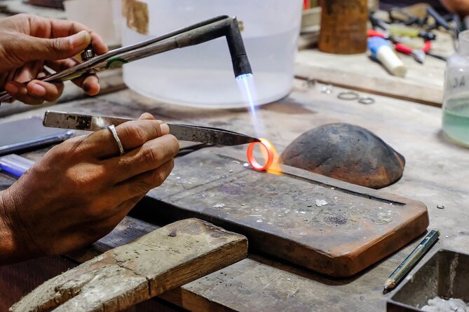 Bali Traditional Silver Jewelry Making Class and Temple Visit - Celuk Village silver workshop: where technique beats souvenir shopping