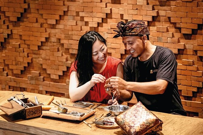 Bali Traditional Silver Jewelry Making Class and Temple Visit - Temple visit to Pura Puseh Batuan: an old site with clear Balinese details