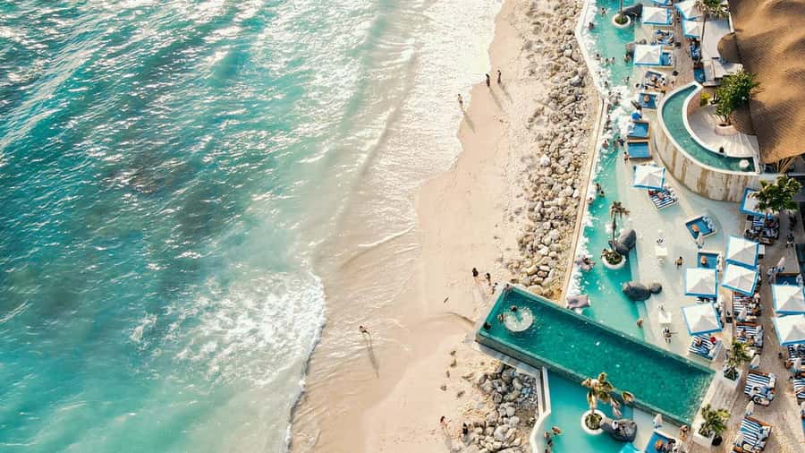 Bali: Tropical Temptation Beach Club Pass & Lounge Add-ons - Infinity pool + Melasti Beach: the view combo you came for