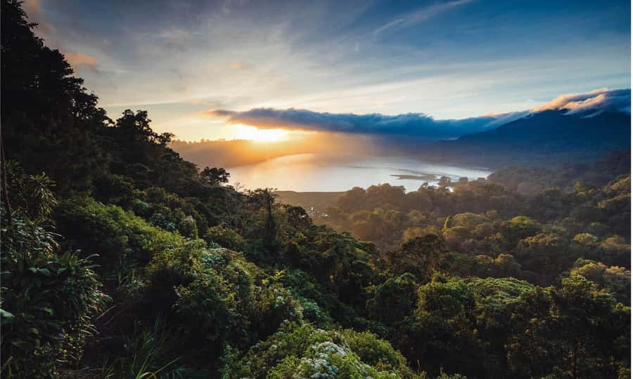 Bali: Twin Lakes, Handara Gates, and Forest Trekking Tour - What to Bring (So the Day Feels Easy)