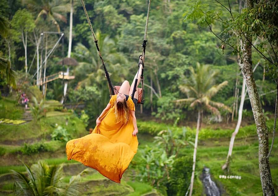 Bali/Ubud: Kanto Lampo Waterfall, Monkey Forest & Swing Tour - Lunch, add-ons, and what’s actually included in the price