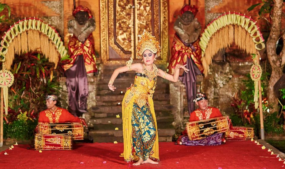 Bali: Ubud Palace Legong Dance Show Ticket - The Legong story: how to follow it without getting lost