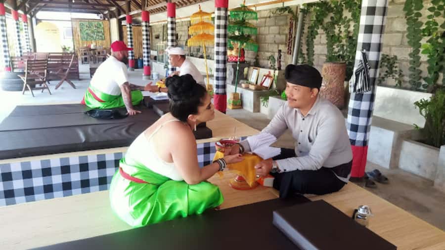 Bali: Ubud Palm of Hand Reading with Balinese Method - Ubud palmistry, Balinese-style: what makes it feel different