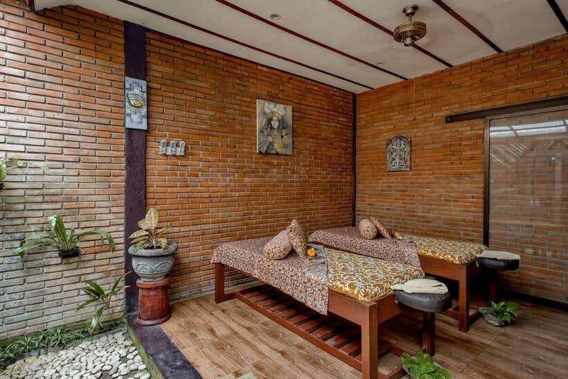 Bali: Ubud Spa Balinese Massage Scrub Flowerbath 2 hour - Should You Book This Ubud Spa Massage and Flowerbath?