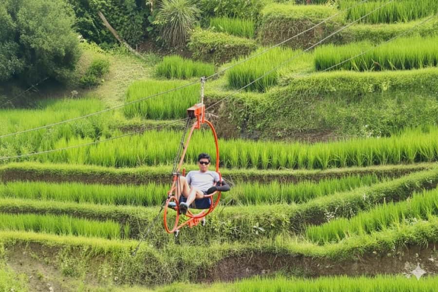 Bali: Ubud Swing, Zipline, SkyBike in a Private Rice Terrace - Food, dress rental, and what’s actually included
