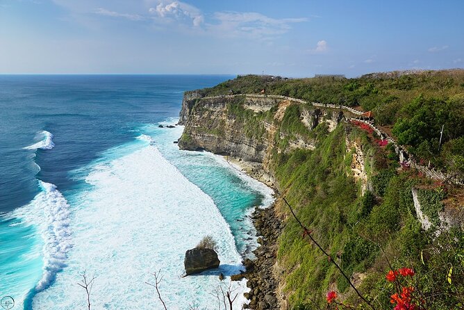 Bali: Uluwatu Kecak Dance Show, Bali Temple, and Lobster Dinner - Should you book this Uluwatu Temple, Kecak show, and Jimbaran lobster dinner?