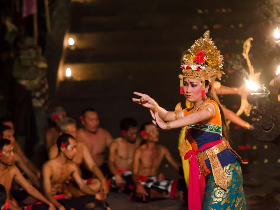 Bali: Uluwatu Temple, Kecak Dance, and Jimbaran Dinner Tour - Why This Bali Uluwatu Day Tour Feels Like the Right Package