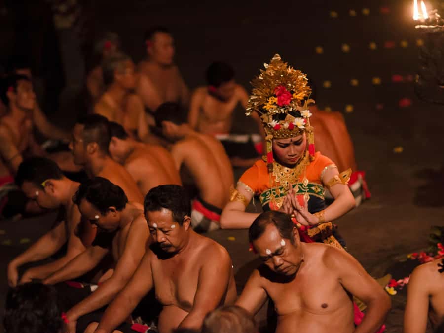 Bali: Uluwatu Temple, Kecak Dance, and Jimbaran Dinner Tour - Kecak Fire Dance: Why the Chant Circle Hits Different at Twilight