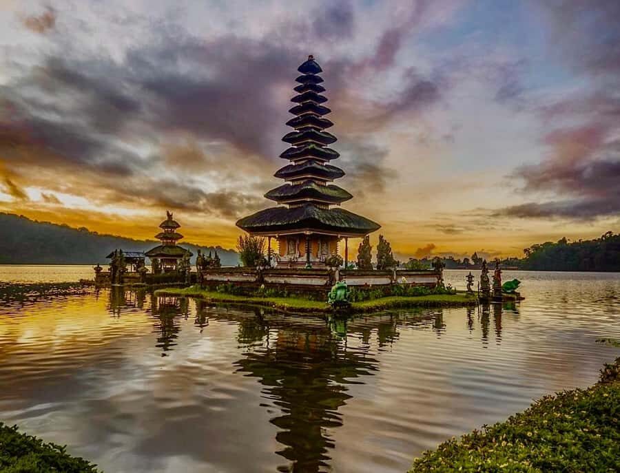 Bali UNESCO Sites: Private Guided Full-Day Tour - Lake Beratan and Pura Ulun Danu Beratan’s Temple-on-Water Look