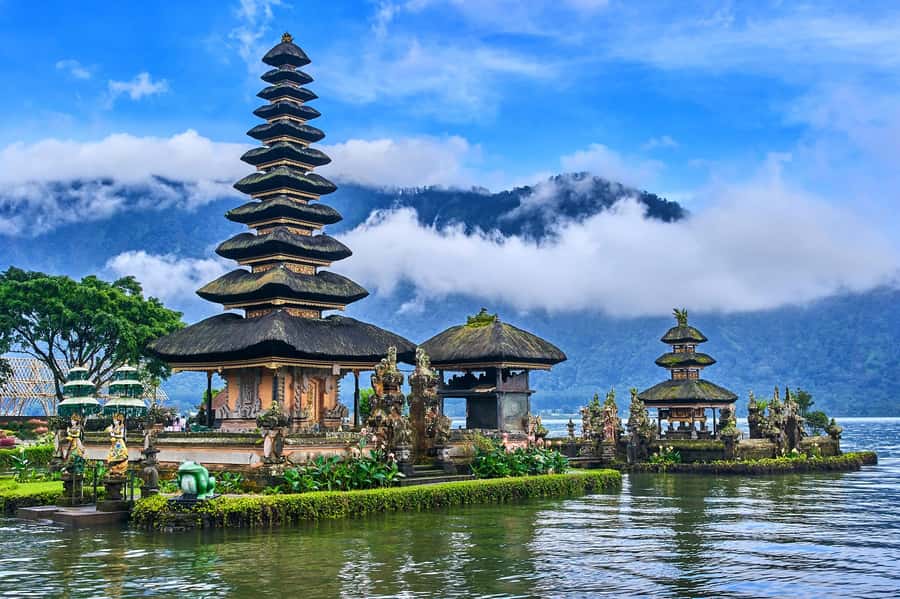 Bali: Water Temple, Waterfalls and Unesco Rice Terrace Tour - Tanah Lot Temple on the coast: sea temple energy and a sunset mindset