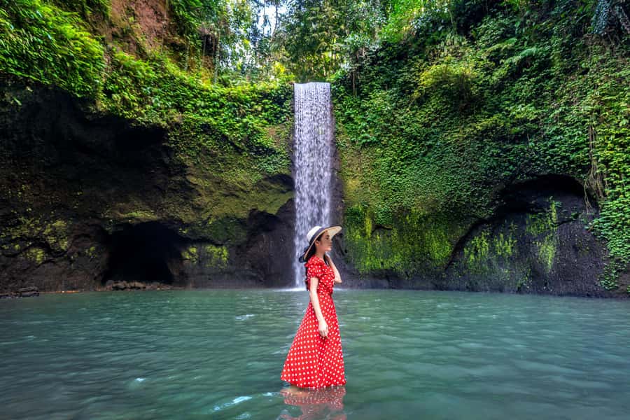 Bali Waterfall Tour with Lunch Views of Mount Batur - Kanto Lampo Waterfall: Tiered Rocks, Mist, and That Photo-First Backdrop