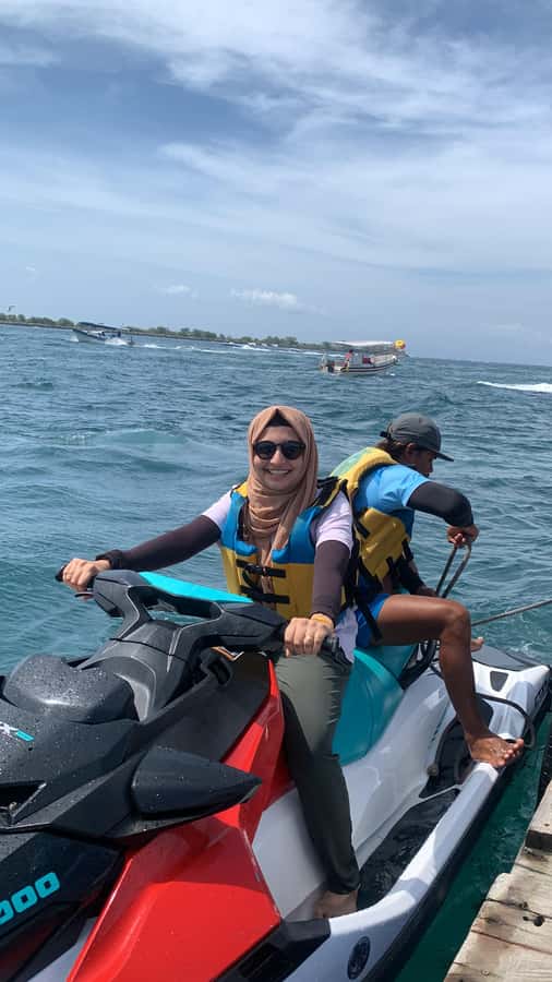 Bali: Watersport Scuba Diving Jetski Dunut Boat Exclusive - Included value that’s actually useful on the beach