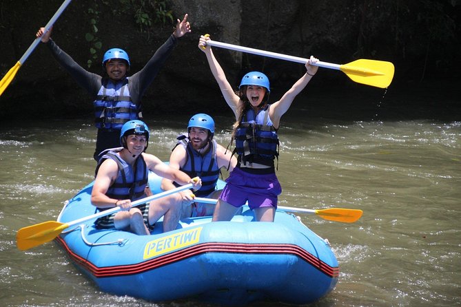 Bali White Water Rafting Ubud Ayung river rafting - What’s included after you get wet: lunch, hot drinks, and showers