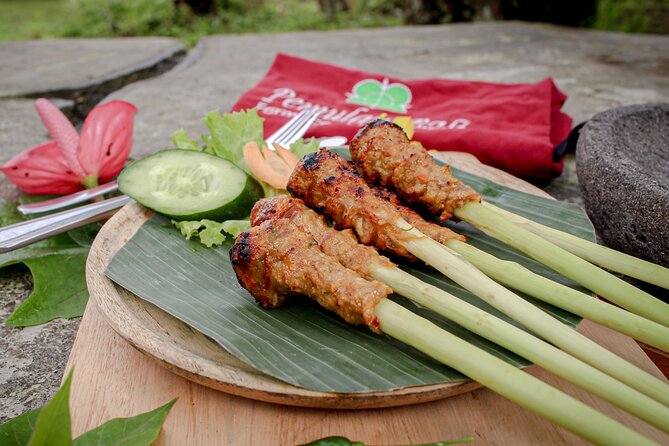 Balinese Farm Cooking Class by Pemulan Bali - The open-air kitchen: cooking six Balinese dishes together