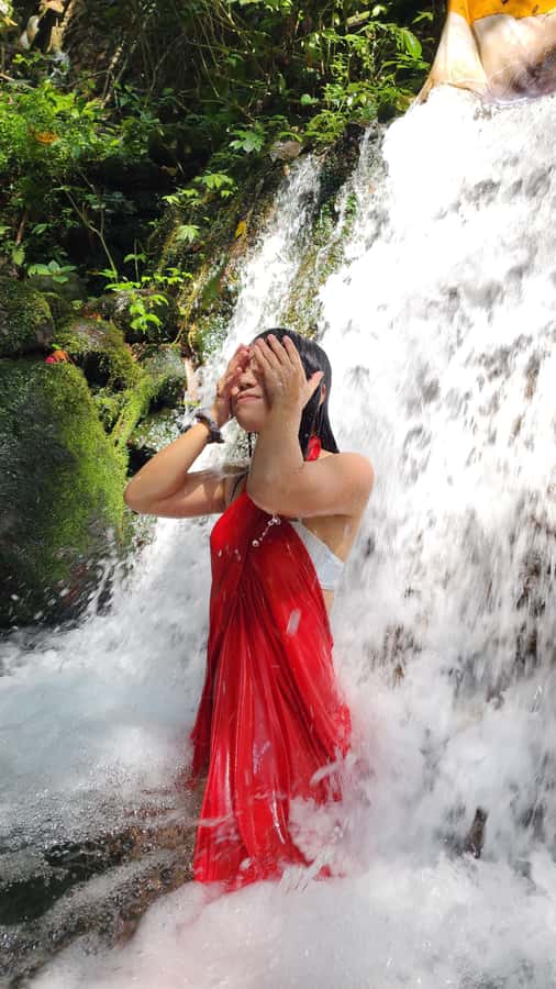 Balinese Purification at holy water temple with Local - Price and value: is $33 fair for this kind of spiritual day?
