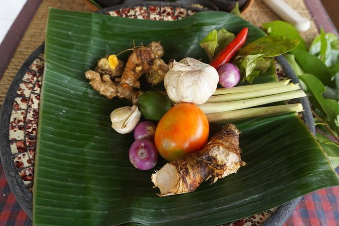 Balinese Traditional Food Cooking Class with Ubud Monkey Forest and SPA - Morning Pickup in Ubud: A Private Driver Gets You Moving