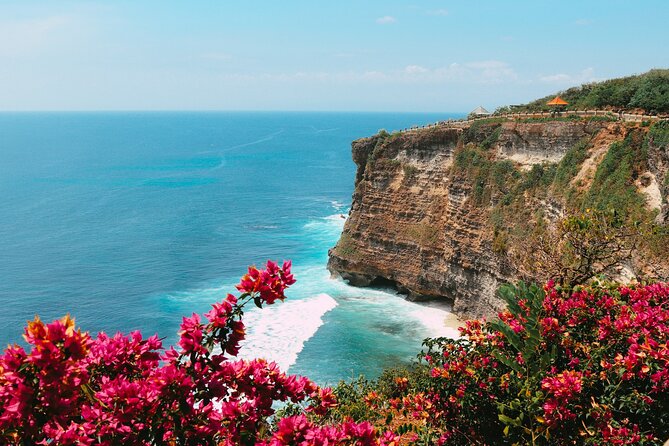 Bali's Best Sunset: Uluwatu Kecak Dance & Dinner Jimbaran Beach - Uluwatu Temple and Monkeys: Etiquette Plus Photo Smarts