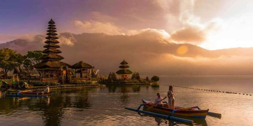 Bali's Golden Embrace: Dazzling Tanah Lot Sunset Expedition - Tanah Lot Temple for Sunset: How to Enjoy Golden Hour Without Losing Your Mind