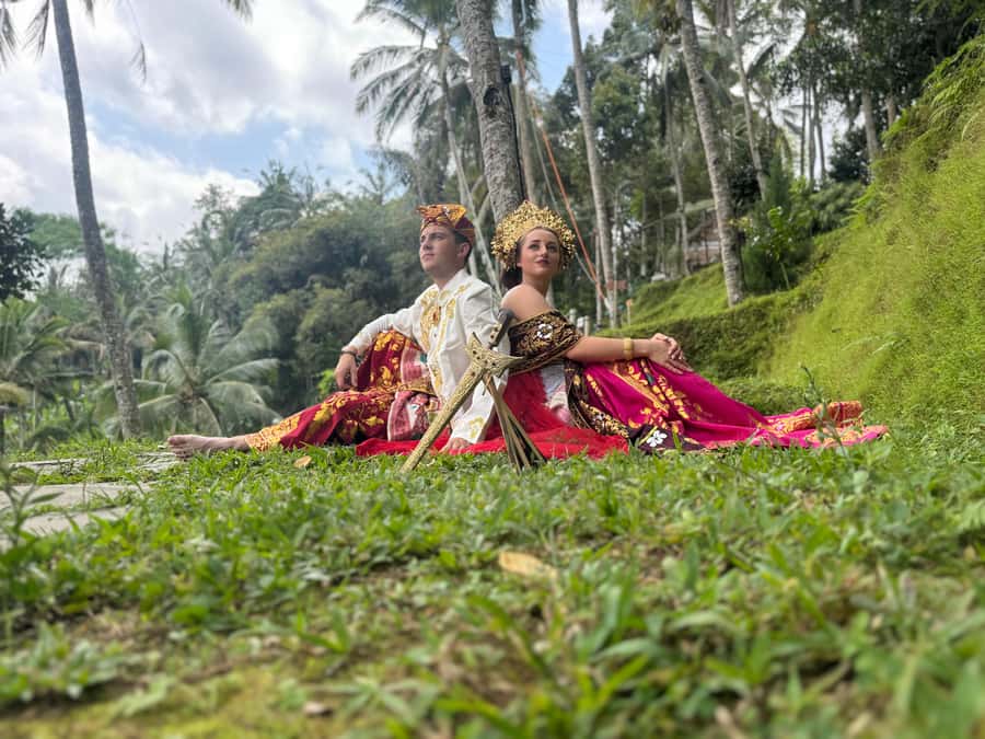 Bali:Traditional Wedding Photoshoot with the Rice Field View - Key highlights you’ll feel right away