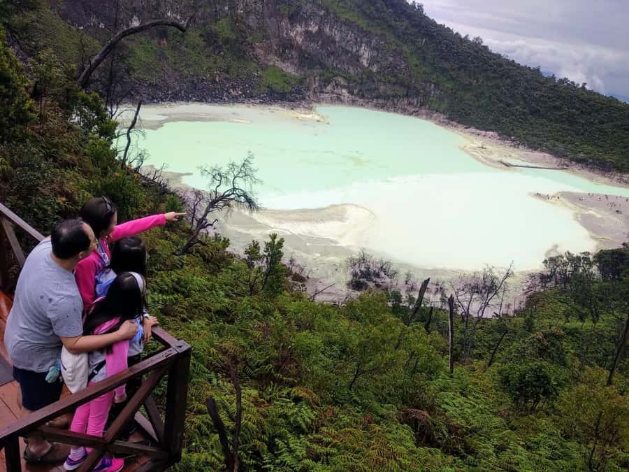 Bandung Kawah Putih Day Tours - Why Kawah Putih looks otherworldly in West Java