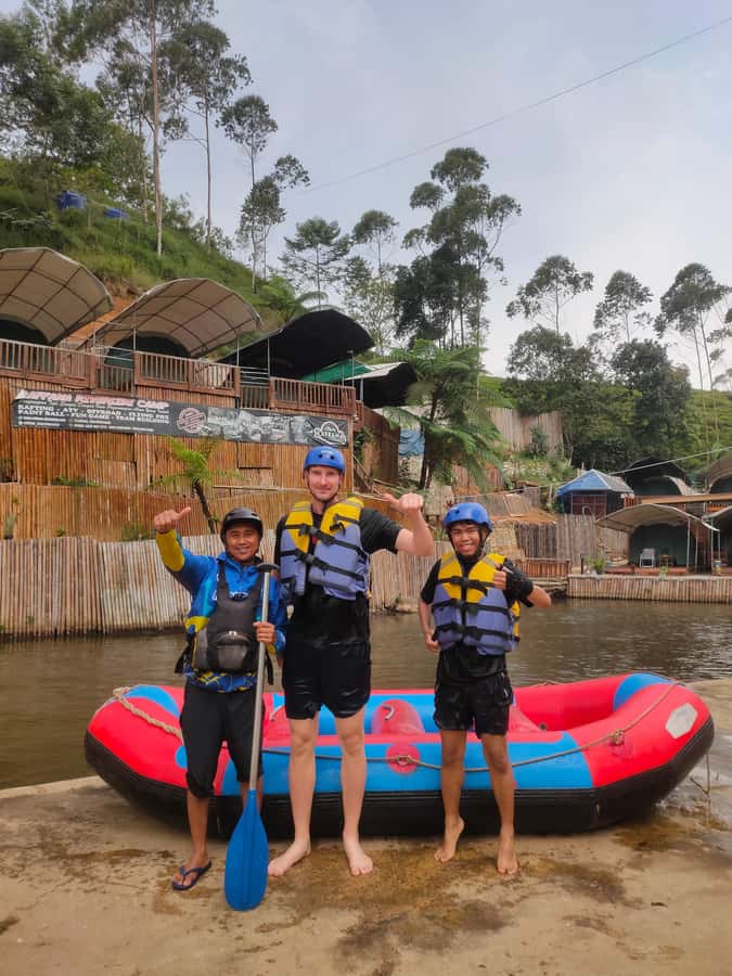 Bandung : Pangalengan River Rafting Adventure with Lunch - Sundanese Lunch After the Rapids: Real Food, Not a Sad Sandwich