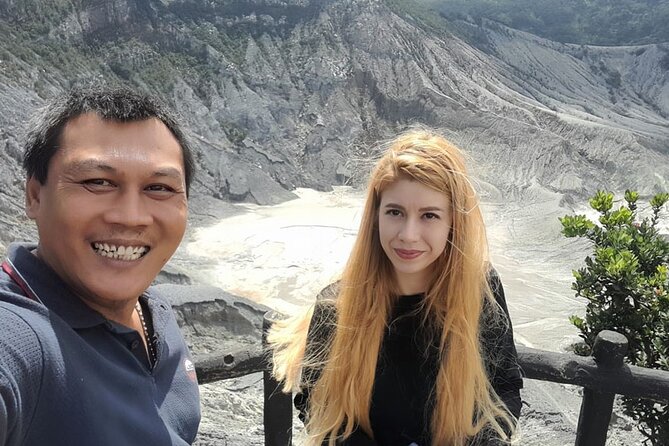 Bandung Private Tour Mountain Volcano and Hotspring ( Overland ) - A full Bandung mountain-and-shopping day, starting from Jakarta