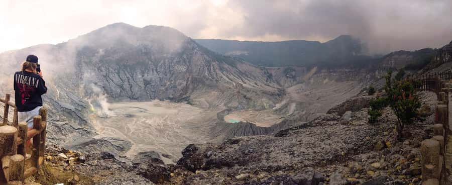 Bandung: Tangkuban Parahu Volcano, Waterfall & Culture Tour - Curug Cimahi Rainbow Waterfall: Nature Break Plus Food Time
