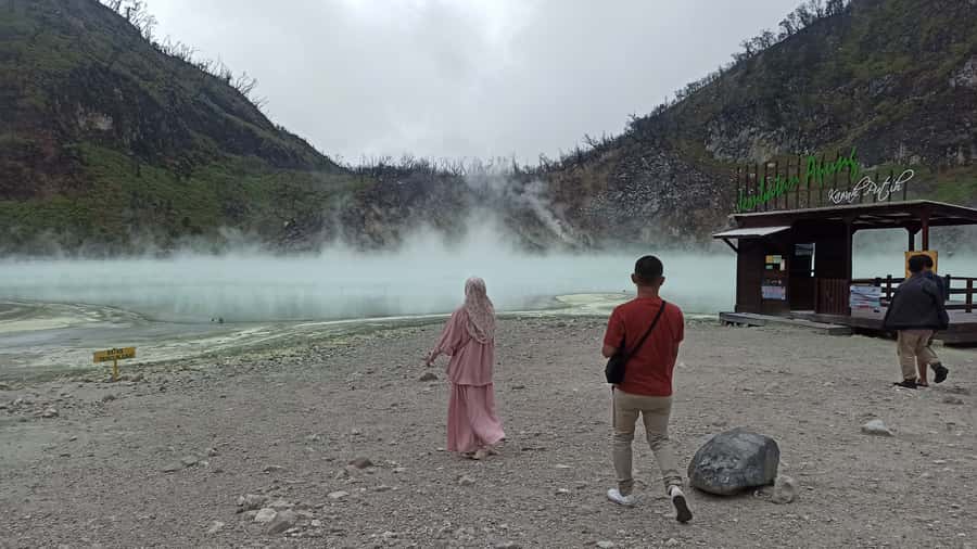 Bandung: White Crater Hotspring Tea Plans And Lunch Included - Who this tour suits best