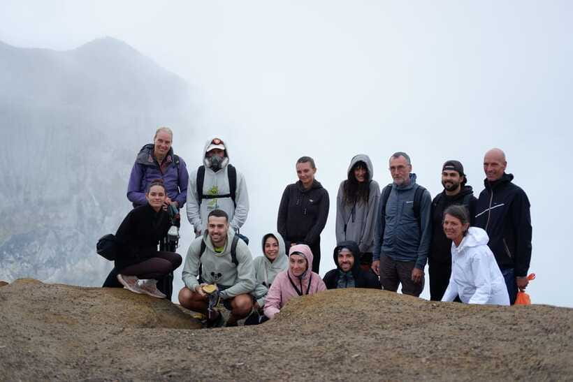 Banyuwangi/Bali KAWAH IJEN Bluefire (With Experienced Guide) - Night Hike to the Summit: What It Feels Like and How to Prepare