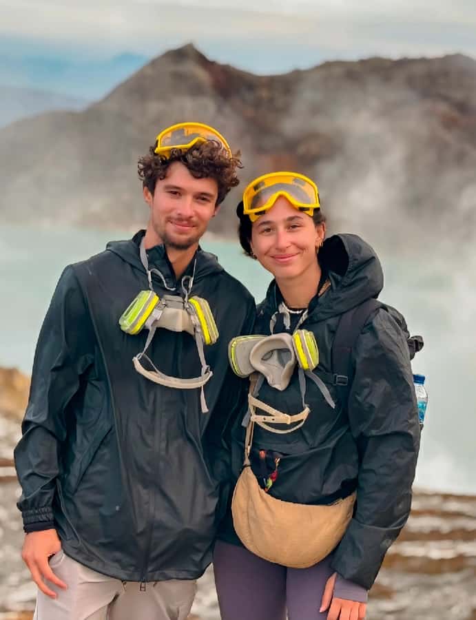 Banyuwangi : Mt Ijen with tour guide and Transfer Service - Mt Ijen at 2:00 AM: why the timing is the whole point
