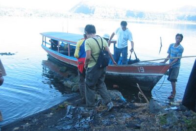 Batur Caldera Sunrise Trekking - Lake Batur crossing: a short ride that changes the tone