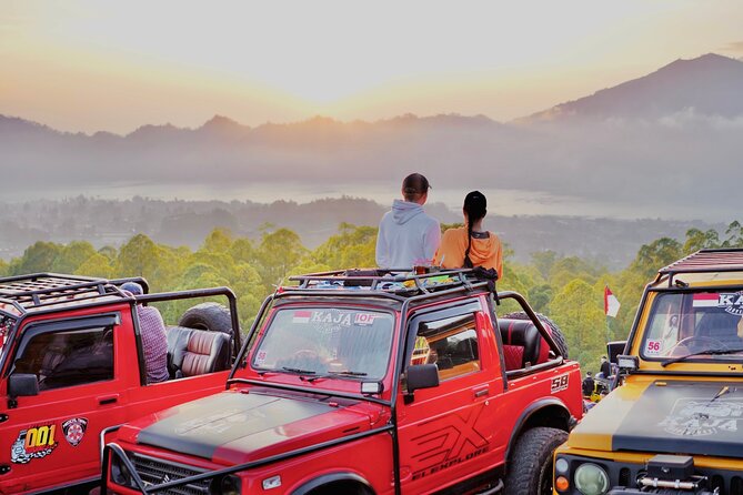 Batur Jeep Explore with Photographer - Stop at Mount Batur: Breakfast, Viewpoints, and the Black Lava/Black Sand