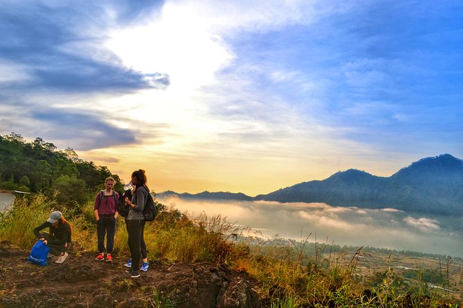 Batur Sunrise Trekking - Sunrise at the summit: breakfast with the big view