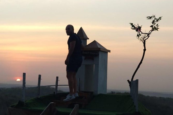 Beautiful Sunrise and Exotic Jomblang Cave Tour - Private driver and group size: what you avoid (and what you gain)