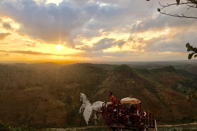 Beautiful Sunrise and Exotic Jomblang Cave Tour - Should you book this Jomblang Cave sunrise and cave tour?