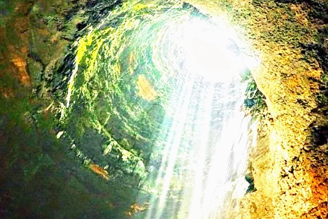 Beautiful Sunrise and Exotic Jomblang Cave Tour - Bukit Panguk Kediwung: how the sunrise stop really works